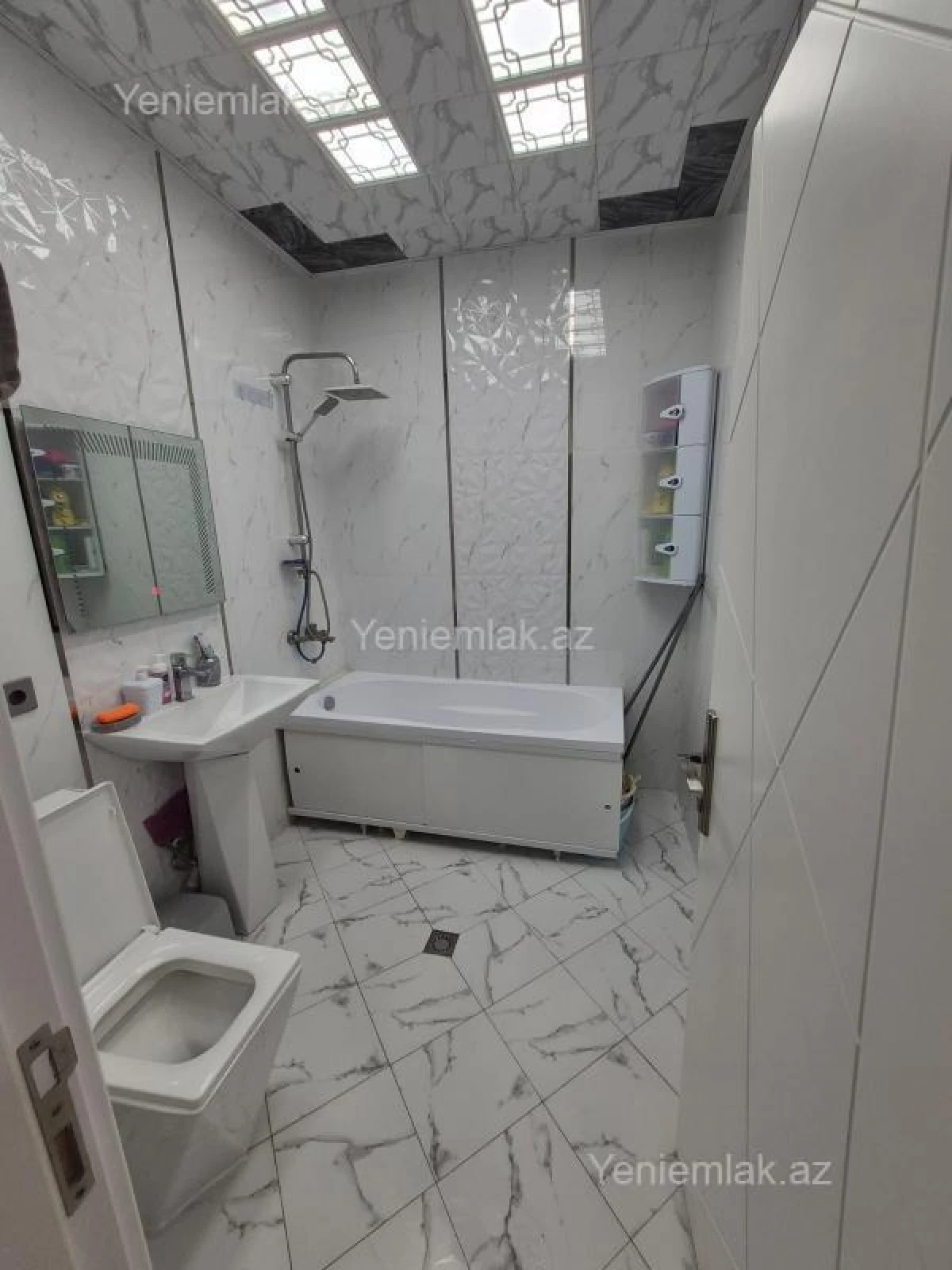 Satılır 3 otaqlı yeni tikili 71 m²