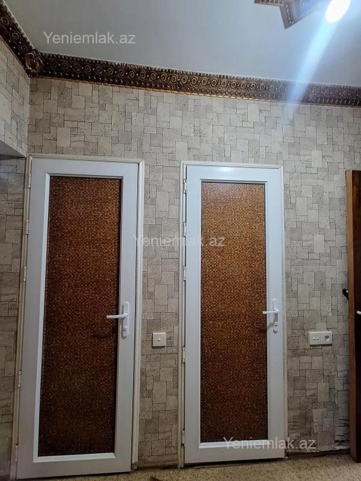 Satılır 3 otaqlı köhnə tikili 75 m²