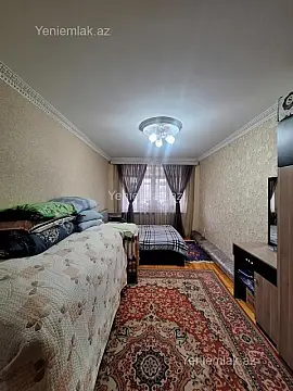 Satılır 3 otaqlı köhnə tikili 75 m²