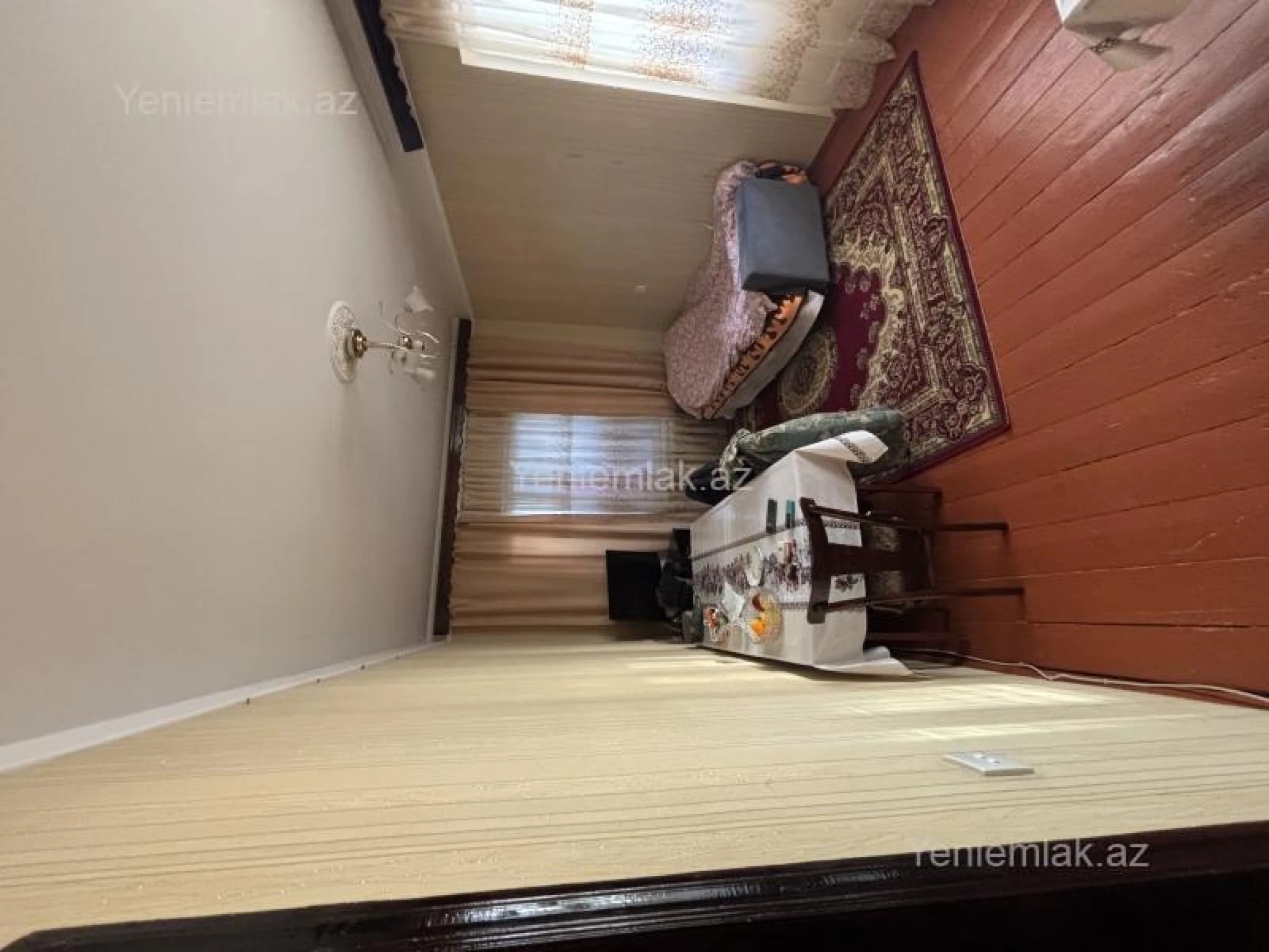 Satılır 2 otaqlı köhnə tikili 55 m²