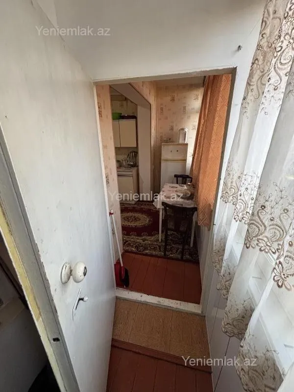 Satılır 2 otaqlı köhnə tikili 55 m²