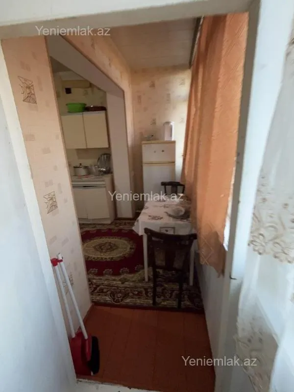 Satılır 2 otaqlı köhnə tikili 55 m²