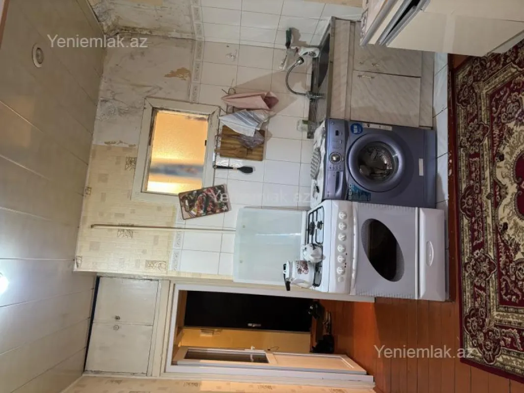 Satılır 2 otaqlı köhnə tikili 55 m²