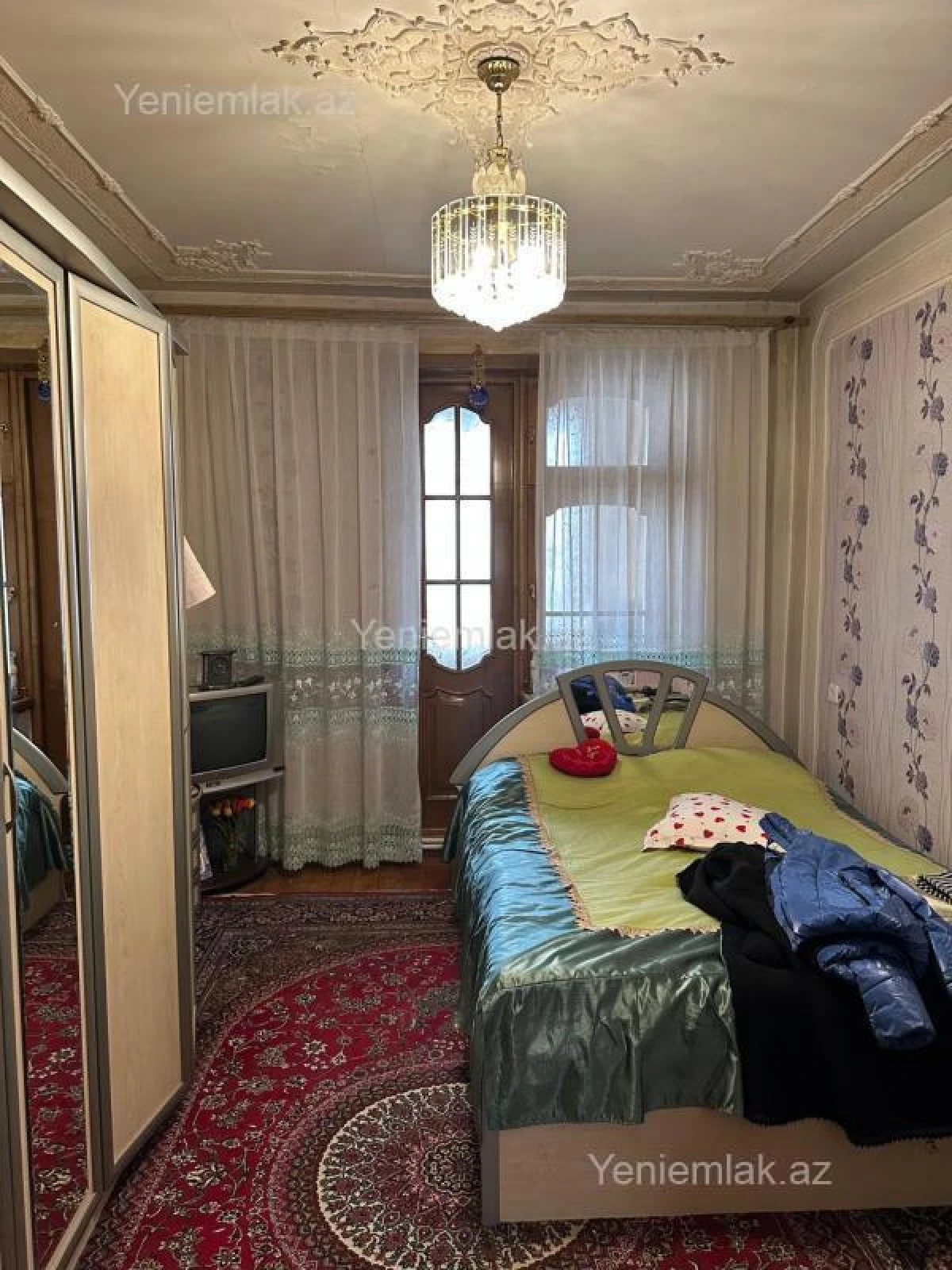 Satılır 4 otaqlı köhnə tikili 92 m²