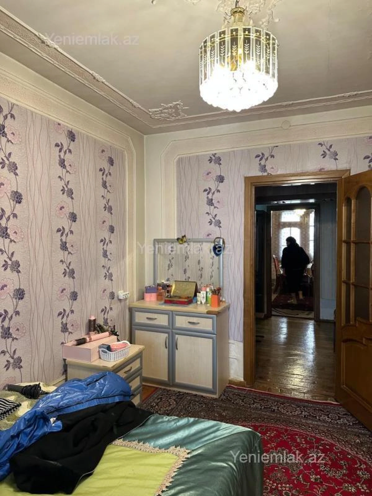 Satılır 4 otaqlı köhnə tikili 92 m²