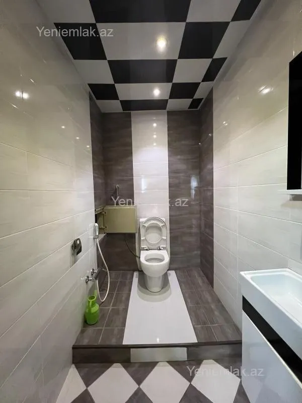 Satılır 3 otaqlı yeni tikili 120 m²