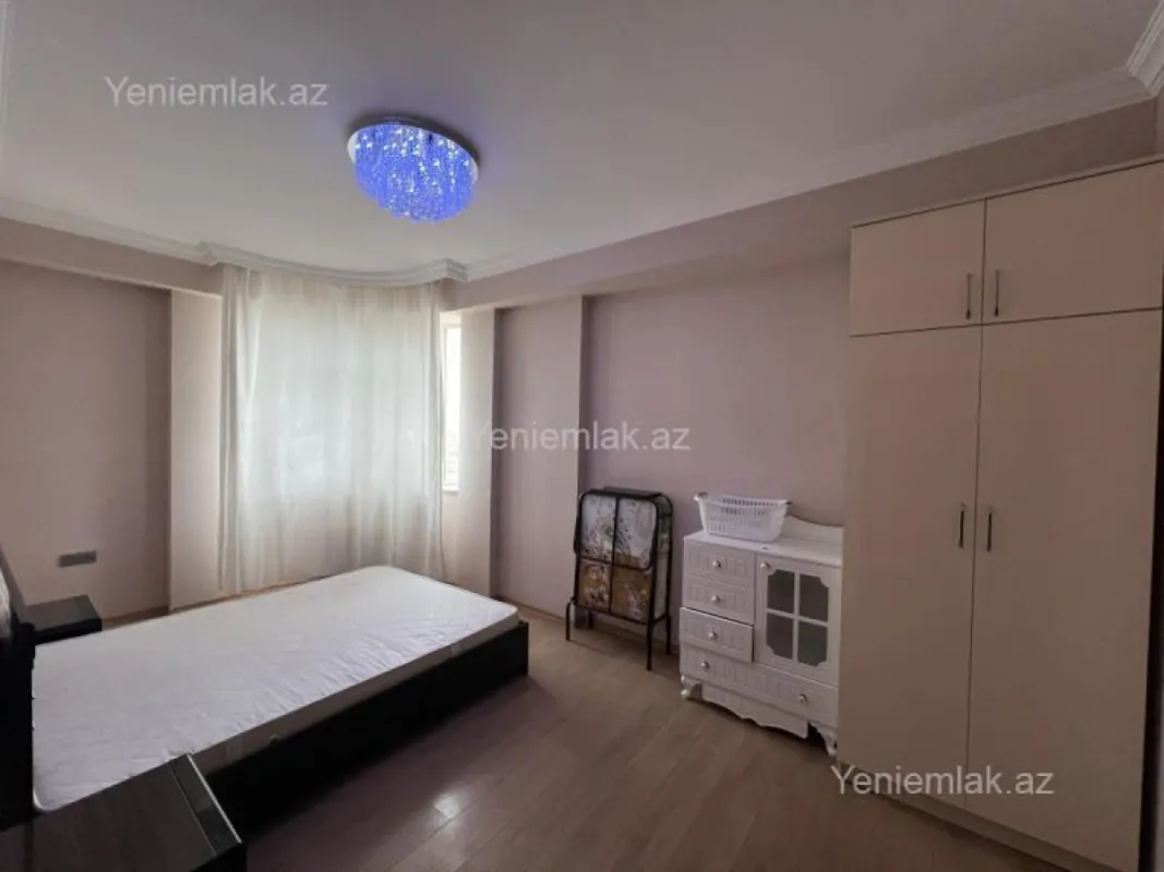 Satılır 3 otaqlı yeni tikili 120 m²