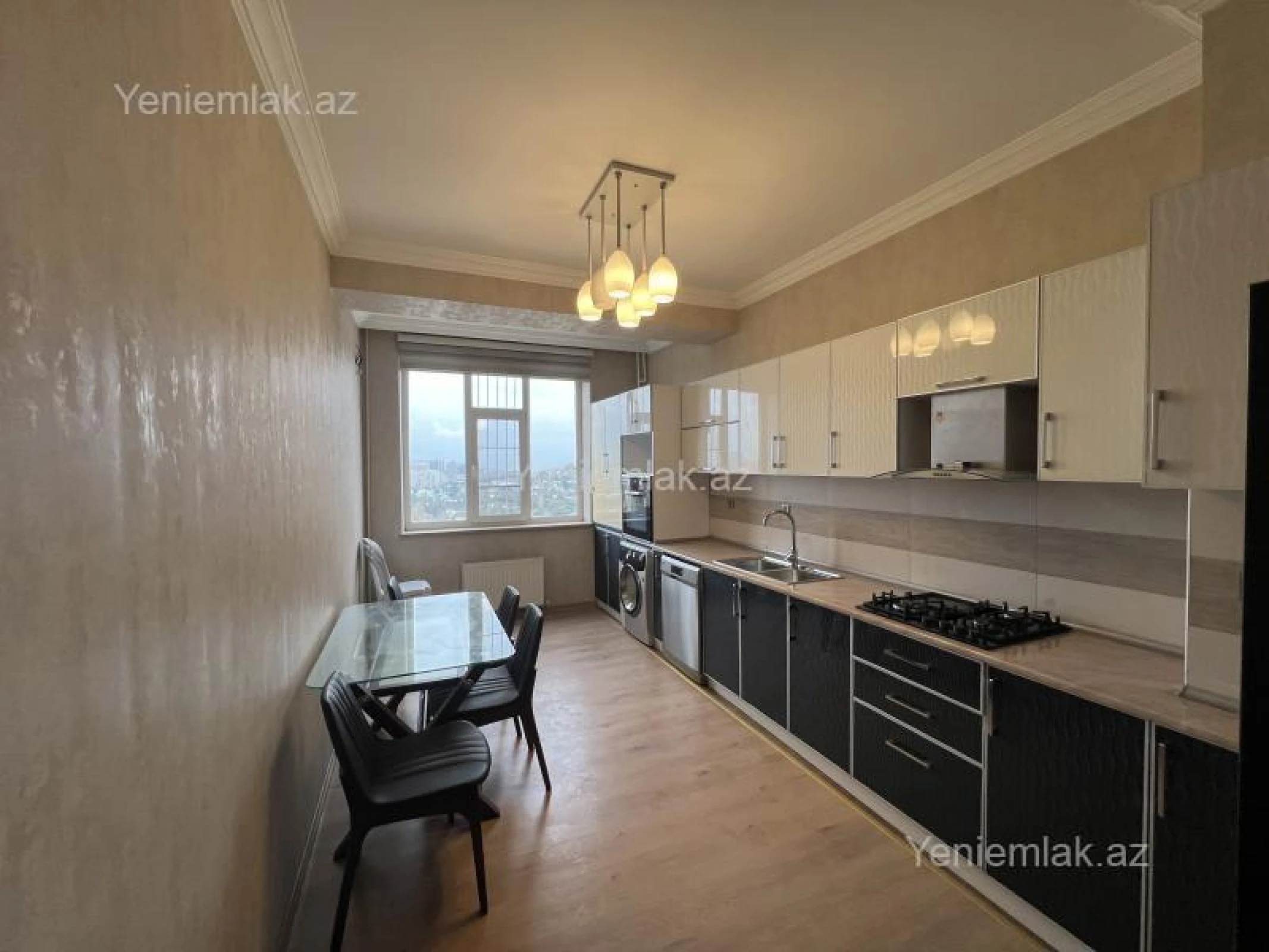 Satılır 3 otaqlı yeni tikili 120 m²