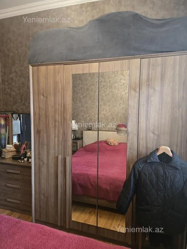 Satılır 3 otaqlı köhnə tikili 63.9 m²