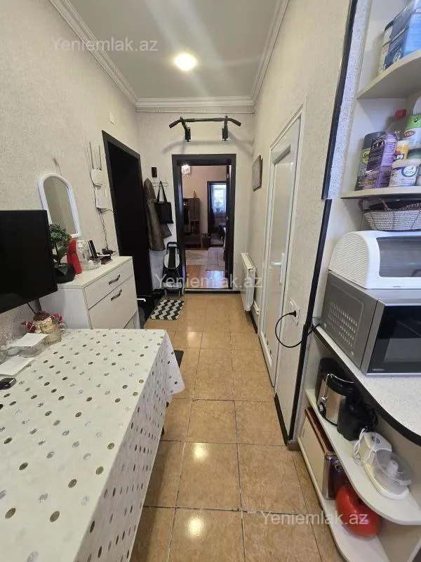 Satılır 3 otaqlı köhnə tikili 63.9 m²
