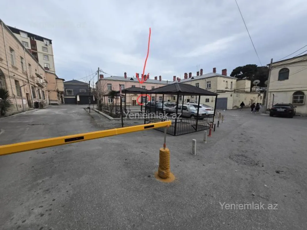 Satılır 3 otaqlı köhnə tikili 63.9 m²