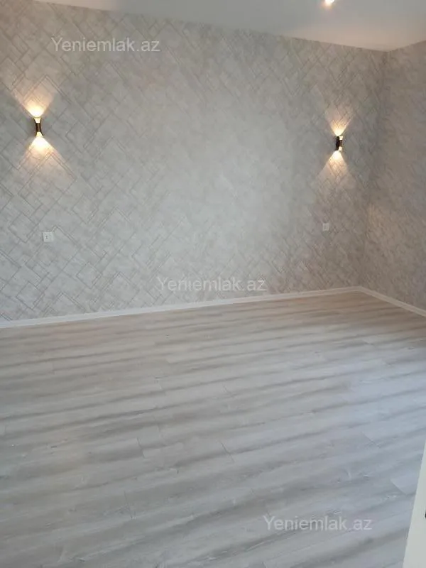 Satılır 5 otaqlı həyət evi 300 m²