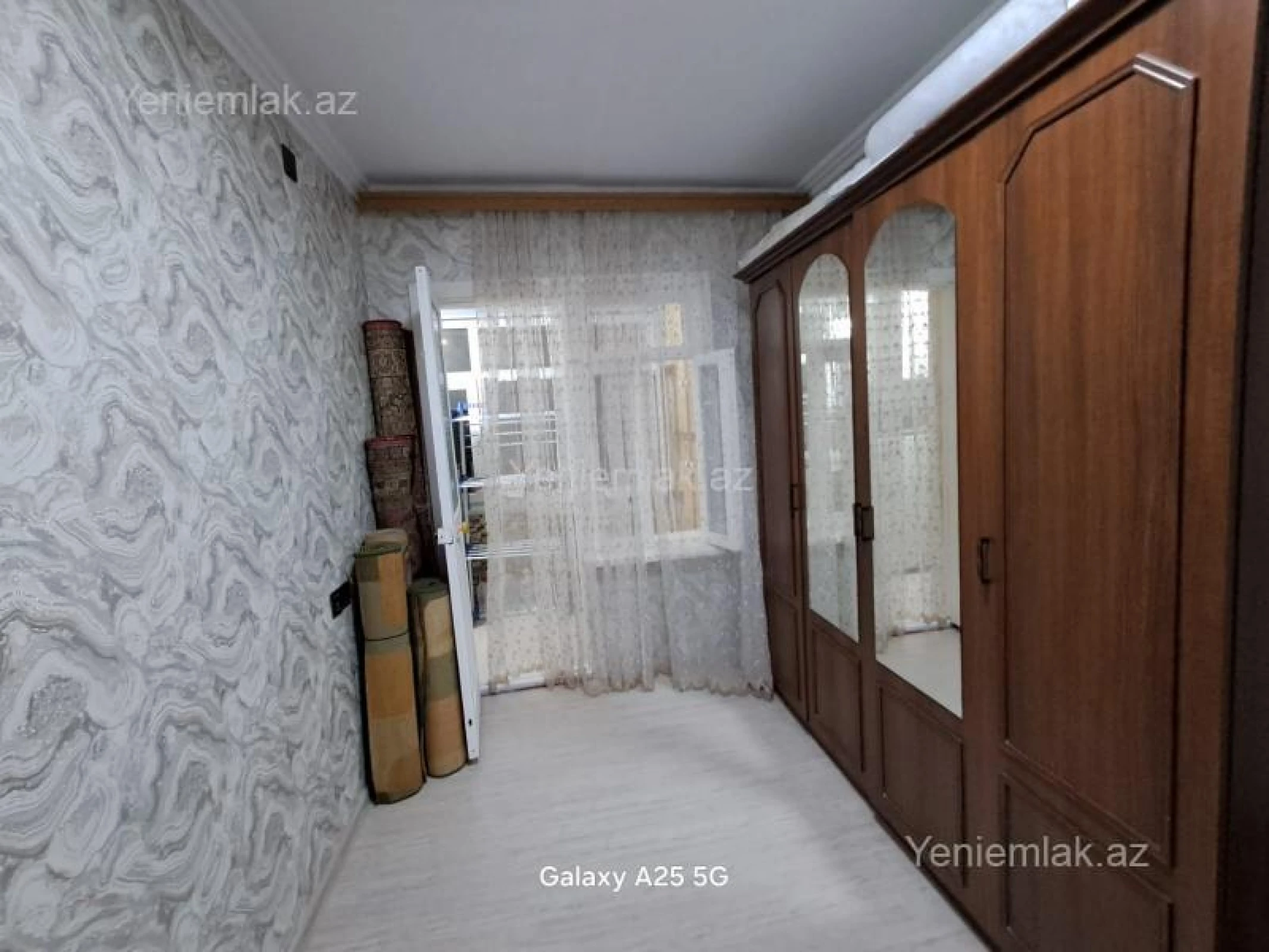 Satılır 4 otaqlı köhnə tikili 77.1 m²