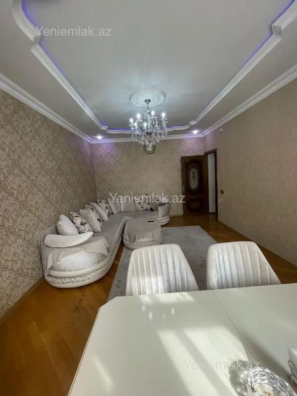 Satılır 3 otaqlı köhnə tikili 70 m²