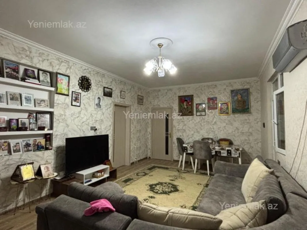 Satılır 7 otaqlı həyət evi 220 m²