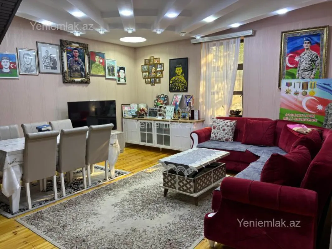 Satılır 7 otaqlı həyət evi 220 m²