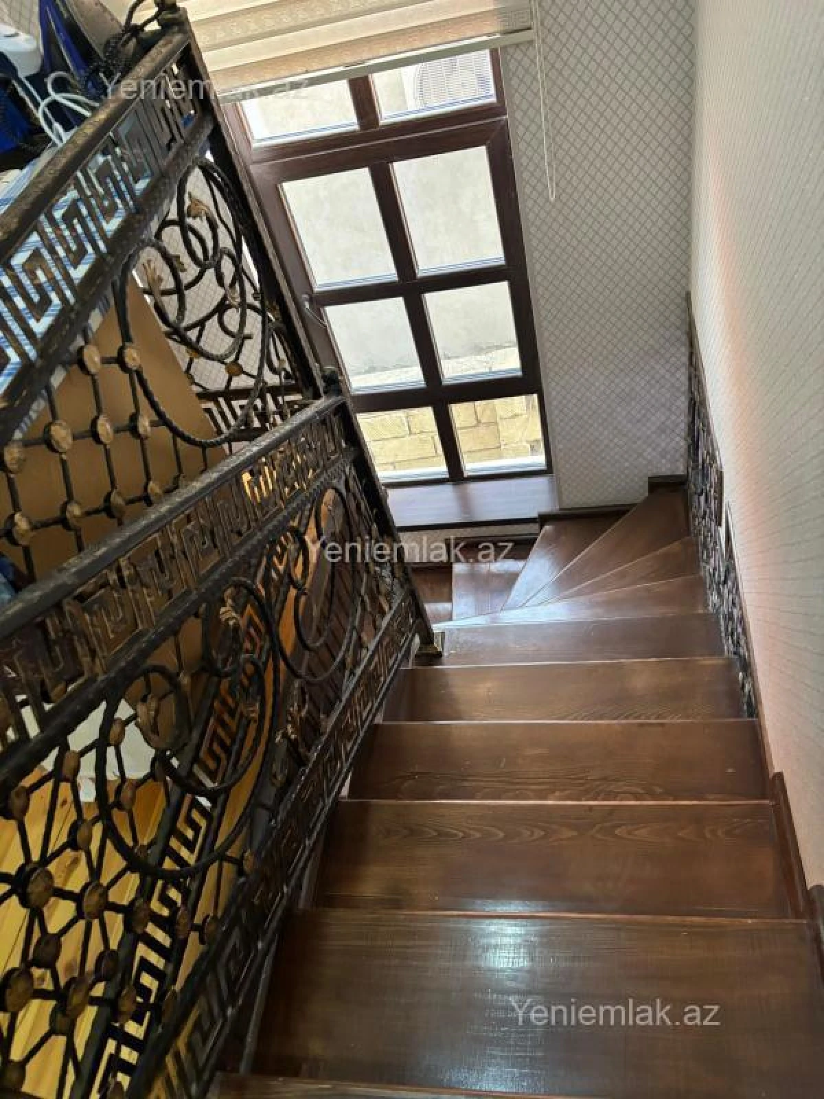 Satılır 7 otaqlı həyət evi 220 m²