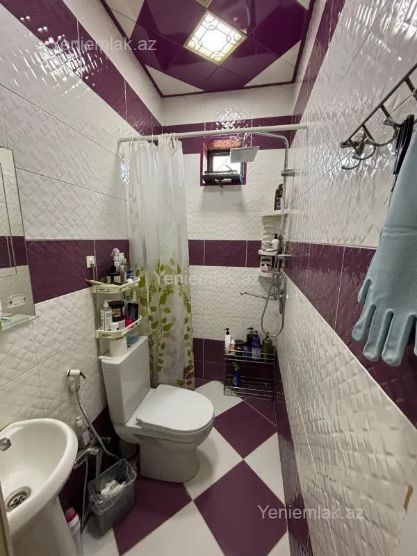 Satılır 7 otaqlı həyət evi 220 m²