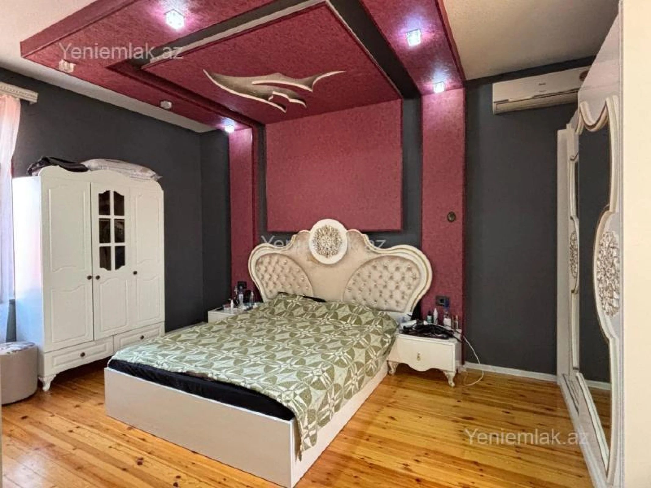 Satılır 7 otaqlı həyət evi 220 m²