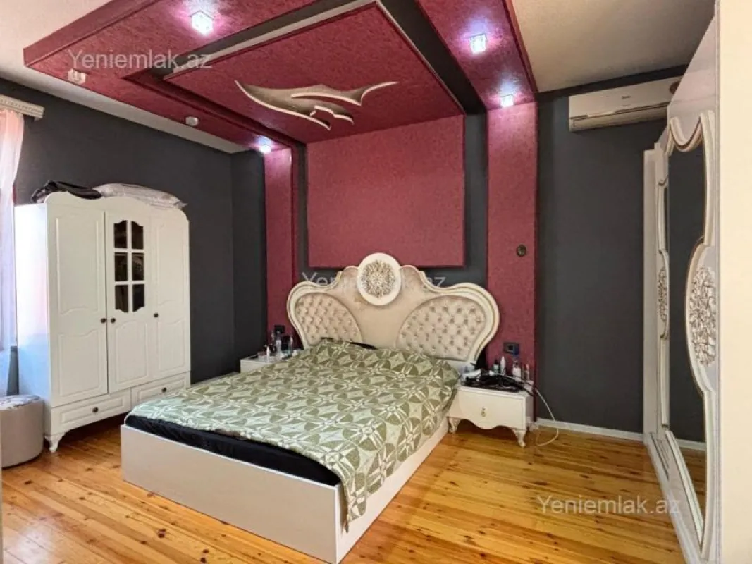 Satılır 7 otaqlı həyət evi 220 m²