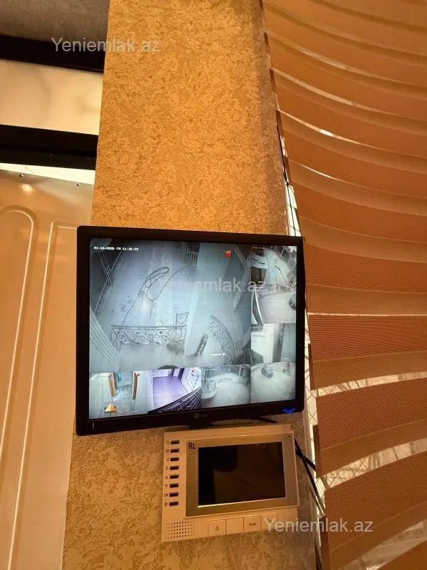 Satılır 5 otaqlı həyət evi 220 m²