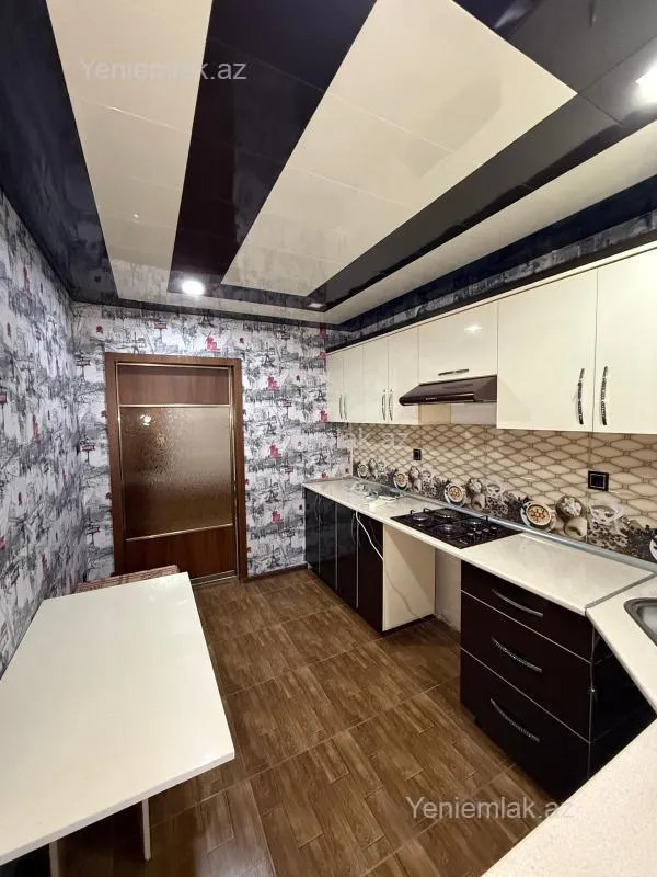 Satılır 5 otaqlı həyət evi 220 m²