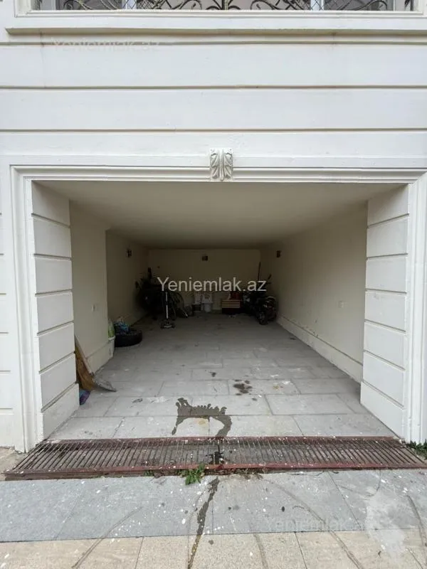 Satılır 5 otaqlı həyət evi 220 m²