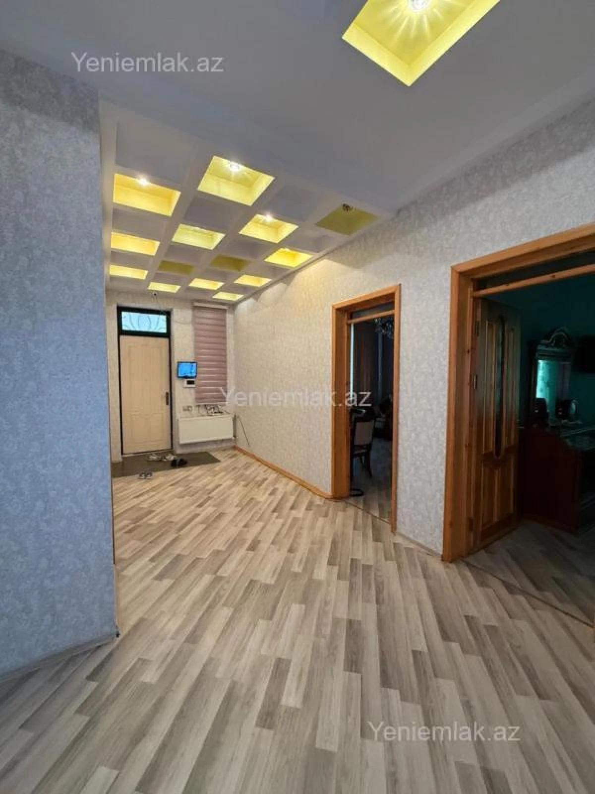Satılır 5 otaqlı həyət evi 220 m²