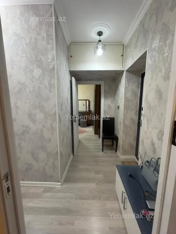 Satılır 1 otaqlı köhnə tikili 40 m²