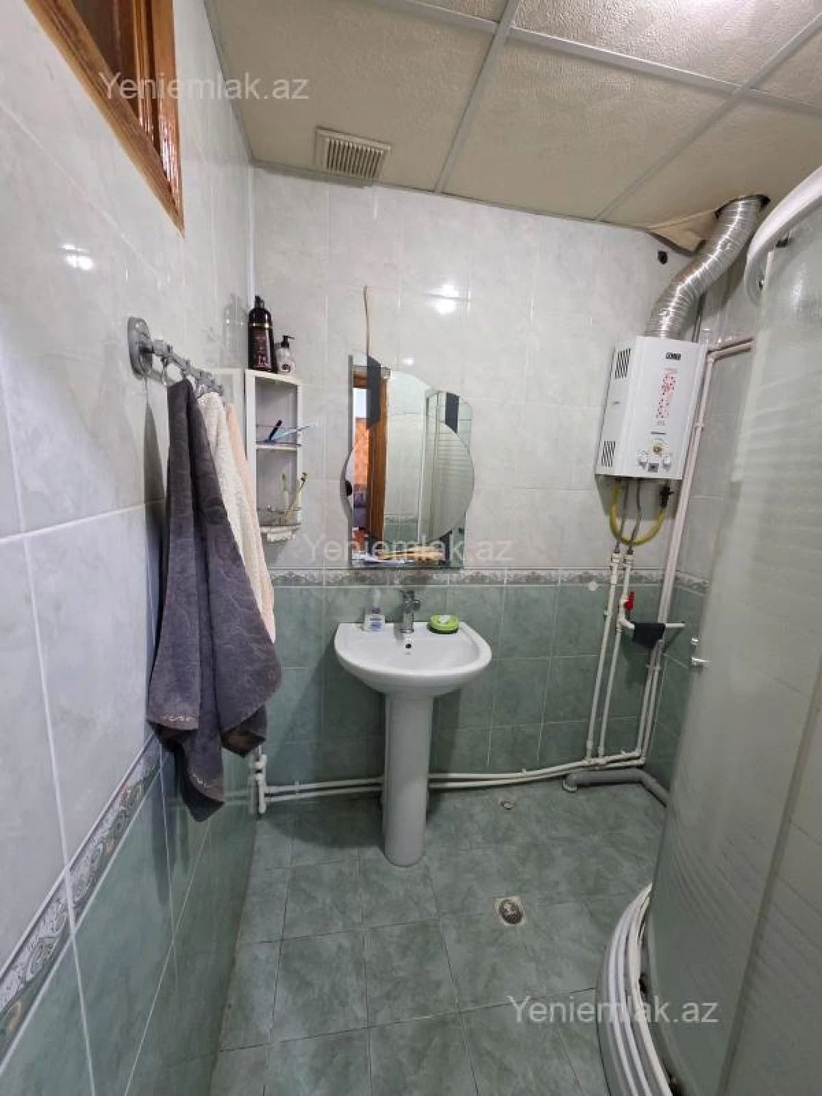 Satılır 4 otaqlı köhnə tikili 92 m²