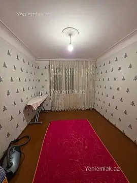 Satılır 4 otaqlı köhnə tikili 92 m²