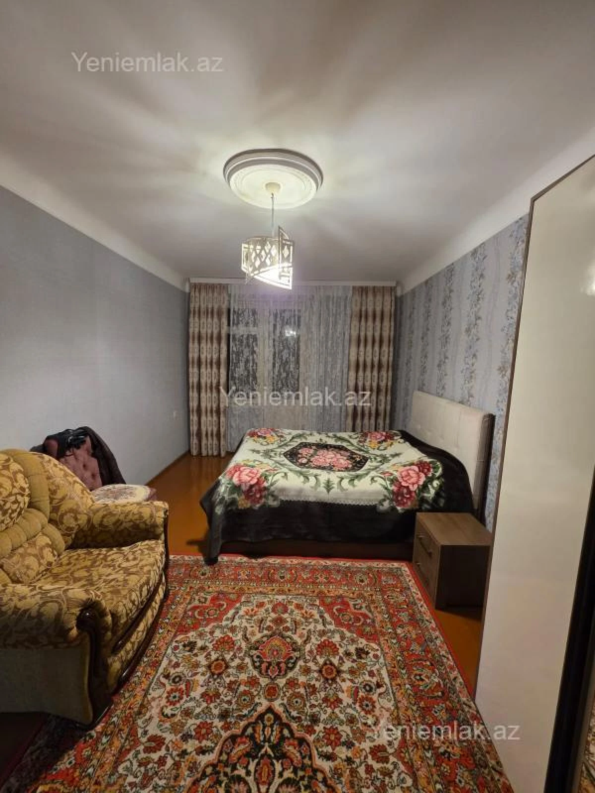 Satılır 4 otaqlı köhnə tikili 92 m²