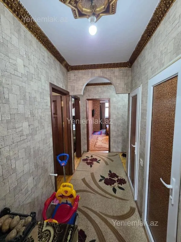 Satılır 3 otaqlı köhnə tikili 72 m²