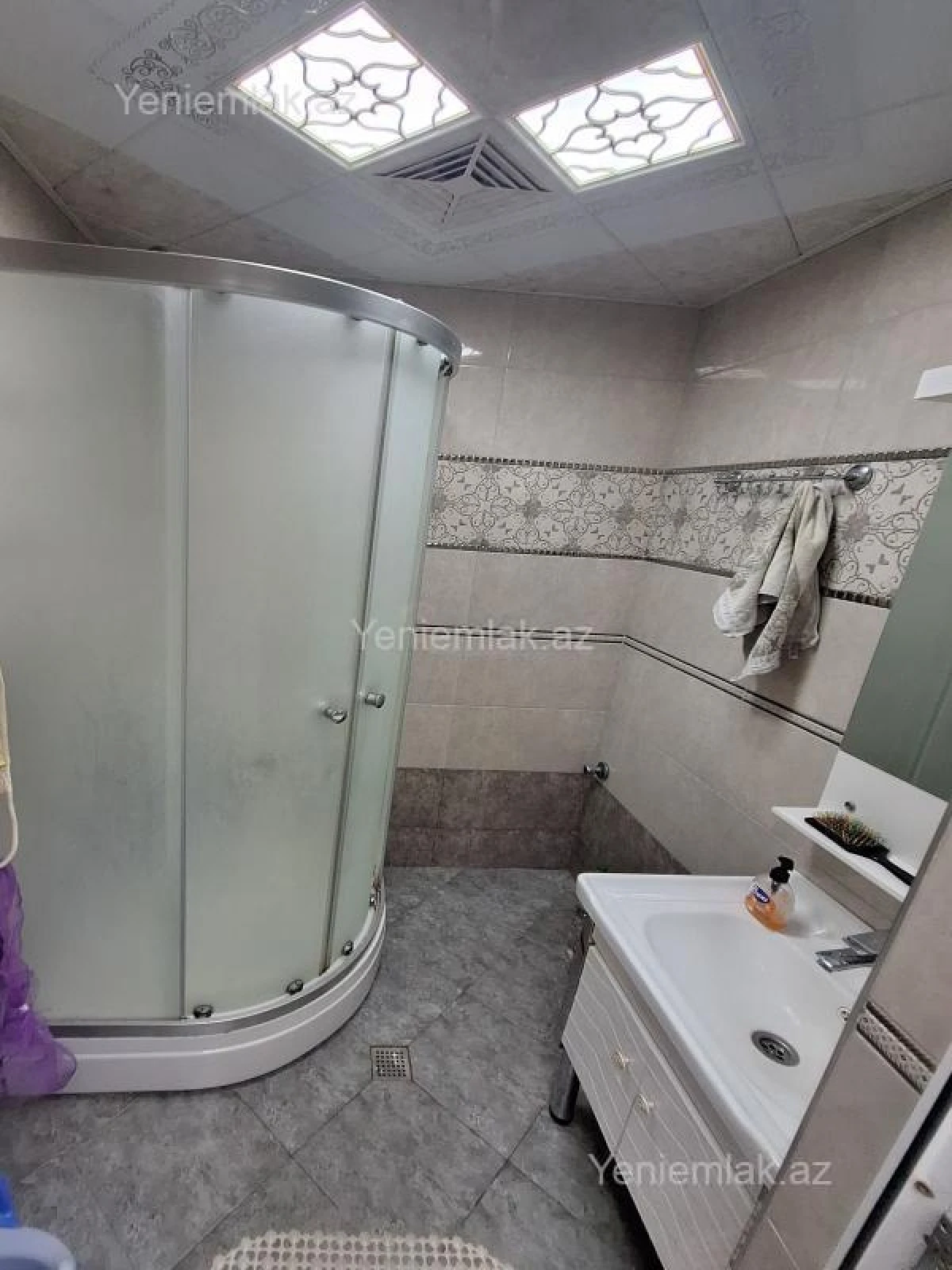 Satılır 3 otaqlı köhnə tikili 70 m²