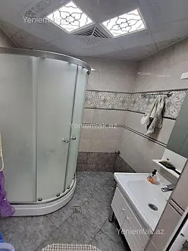 Satılır 3 otaqlı köhnə tikili 70 m²