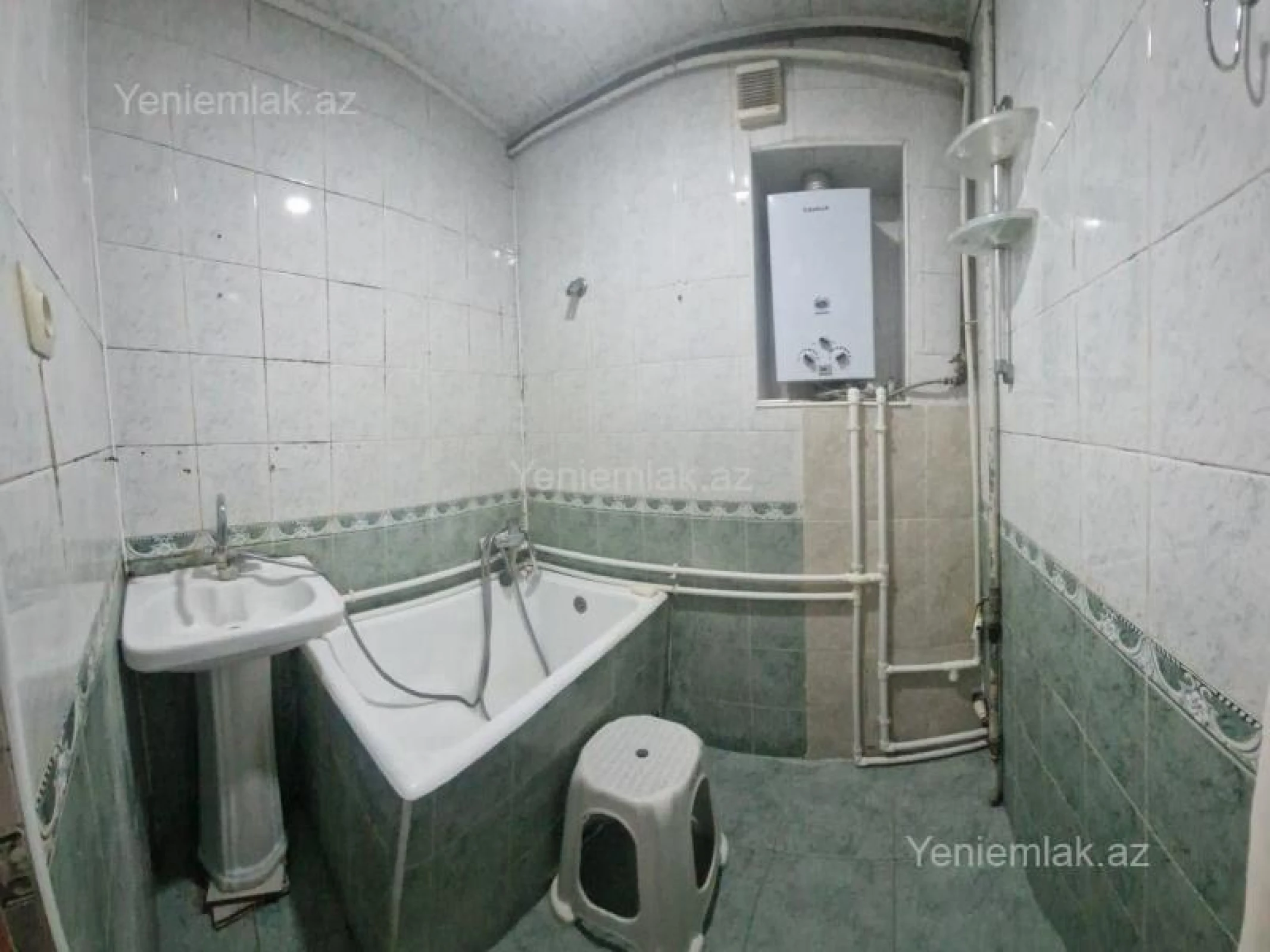 Satılır 5 otaqlı köhnə tikili 125 m²