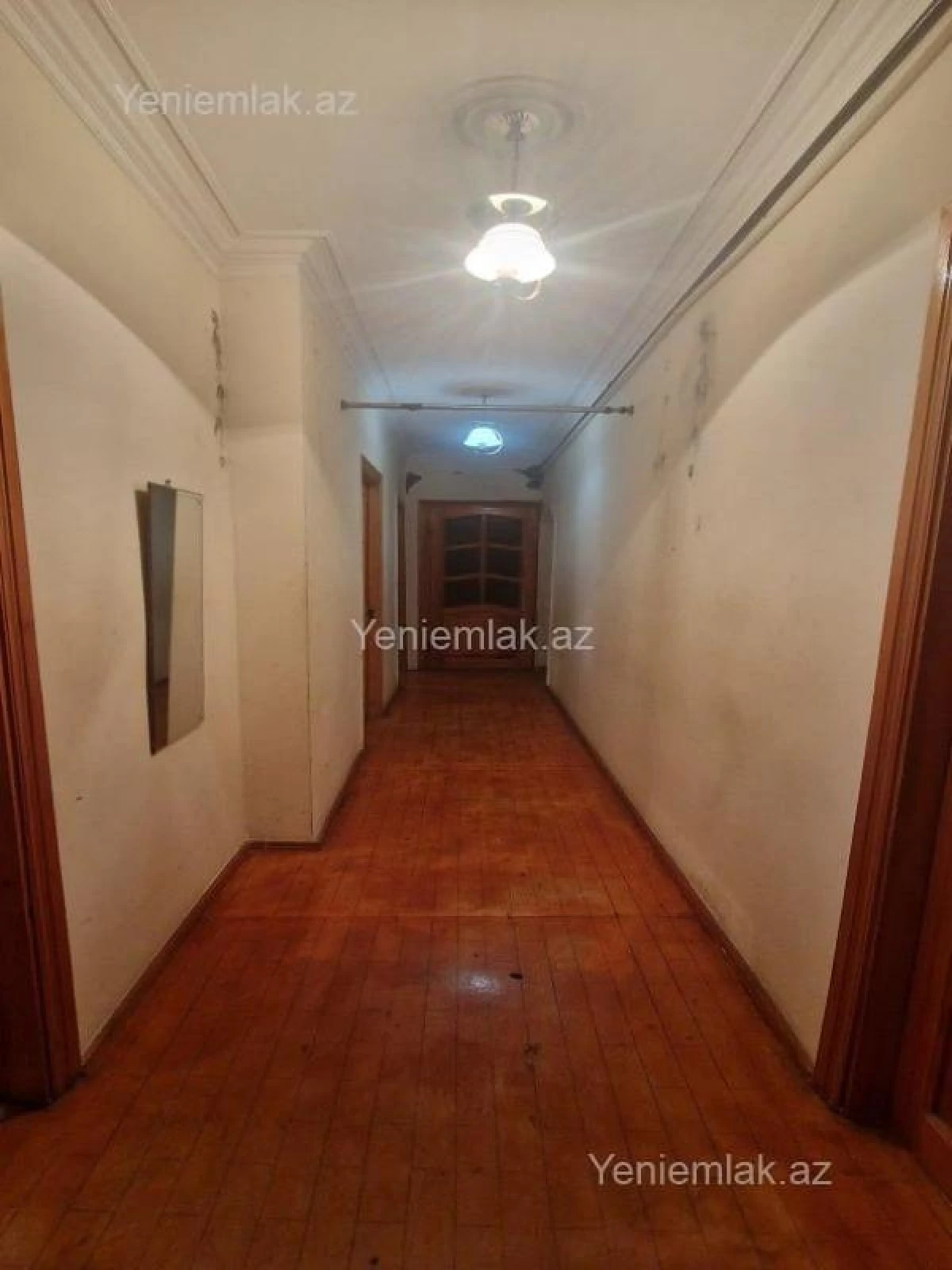 Satılır 5 otaqlı köhnə tikili 125 m²