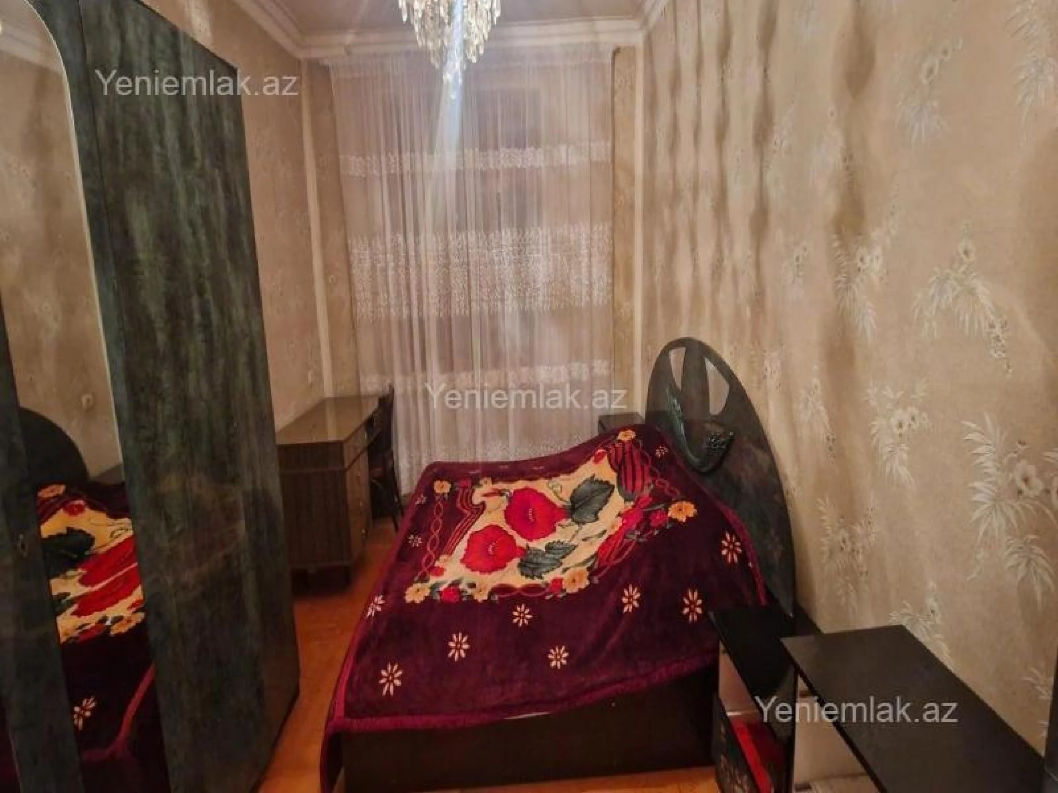 Satılır 5 otaqlı köhnə tikili 125 m²