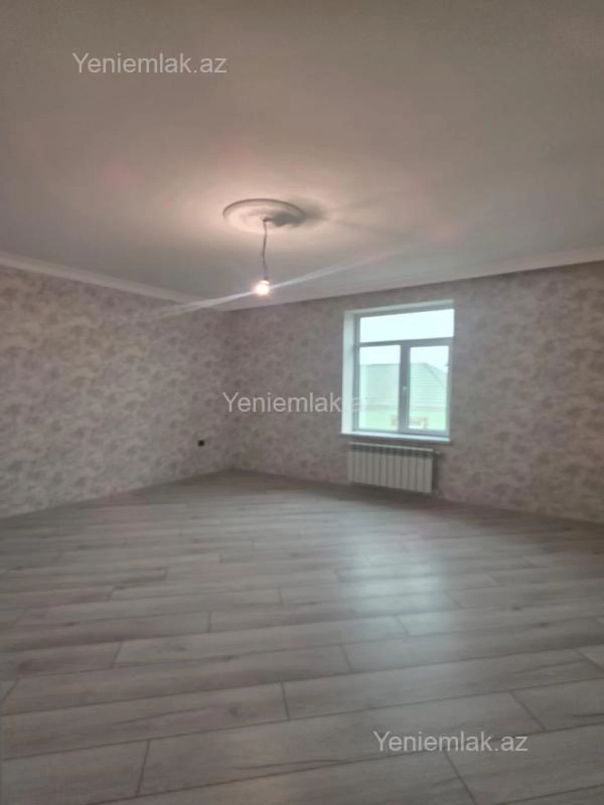 Satılır 5 otaqlı həyət evi 200 m²