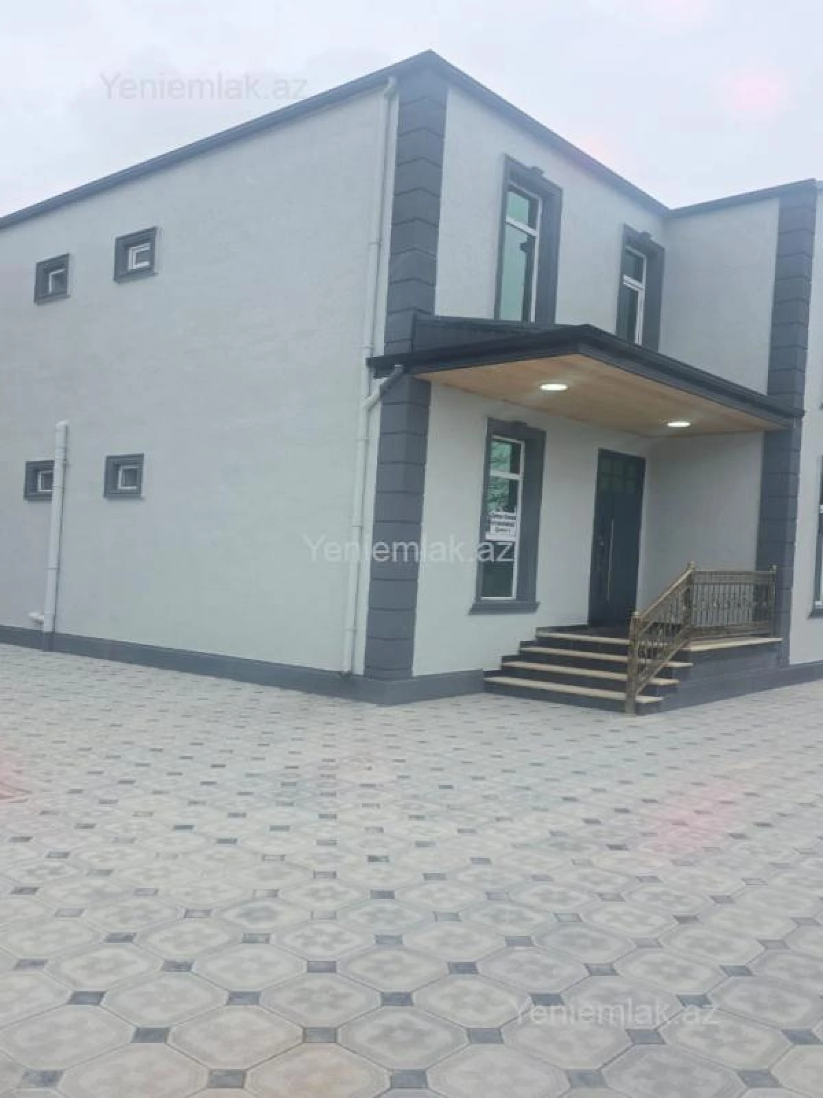 Satılır 5 otaqlı həyət evi 200 m²