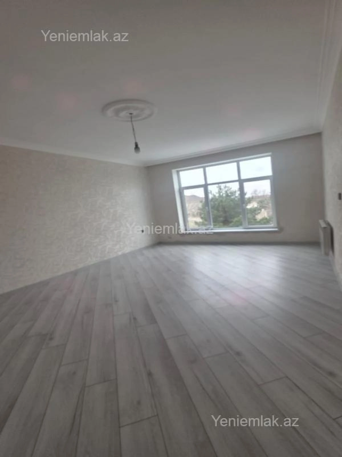 Satılır 5 otaqlı həyət evi 200 m²