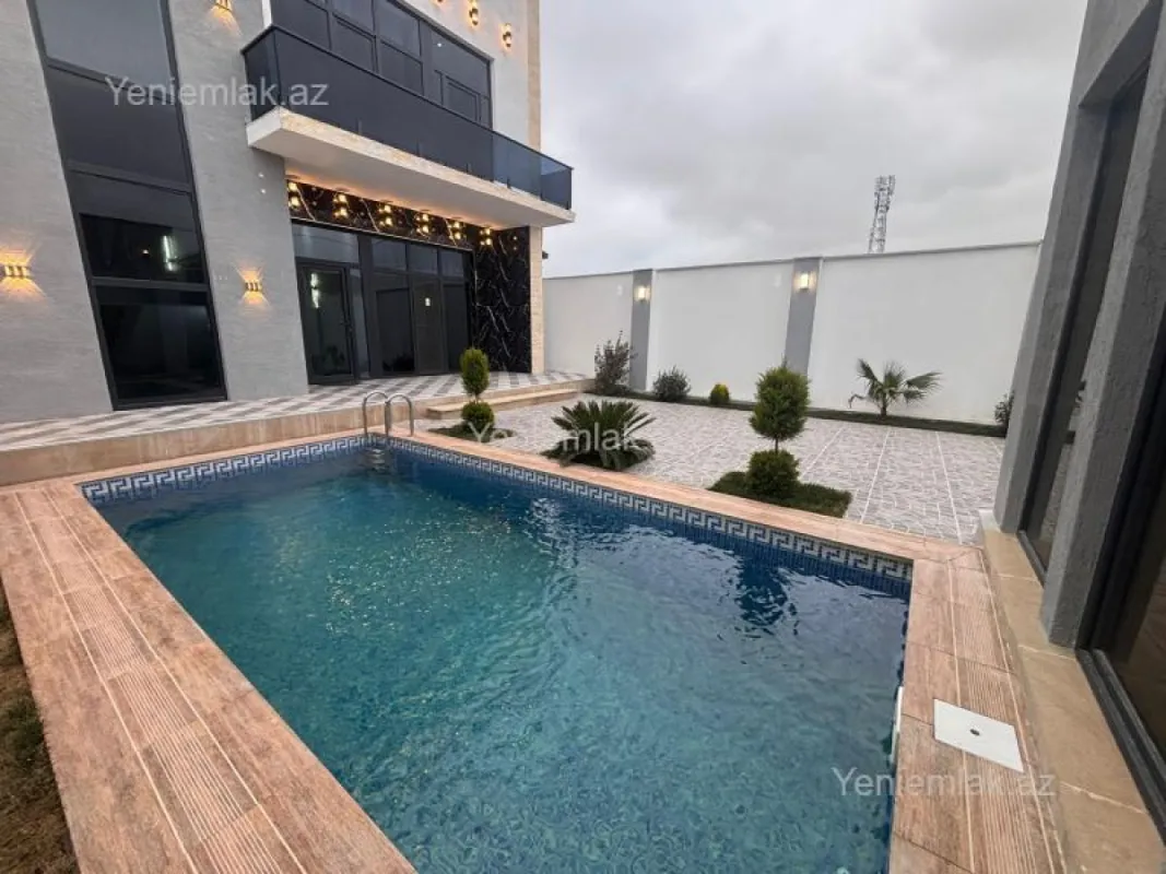Satılır 4 otaqlı həyət evi 275 m²