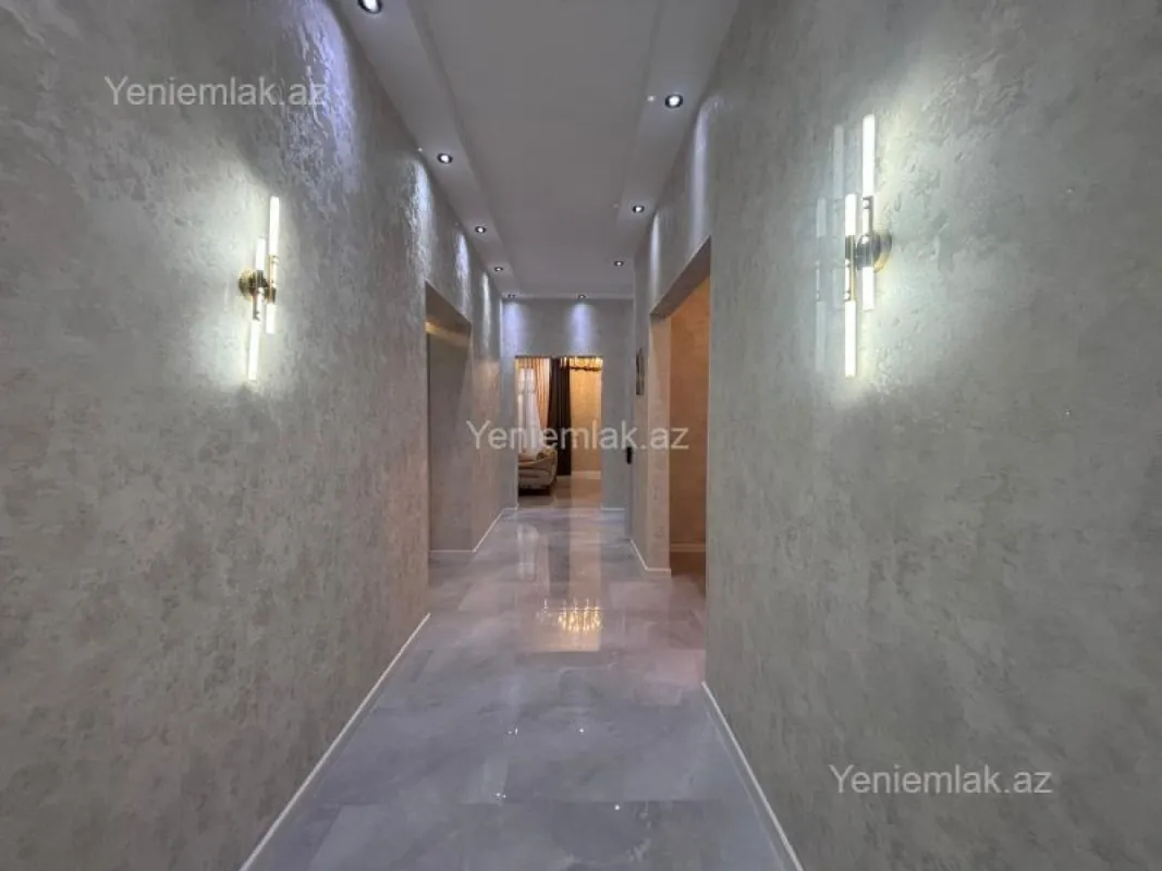 Satılır 4 otaqlı həyət evi 275 m²