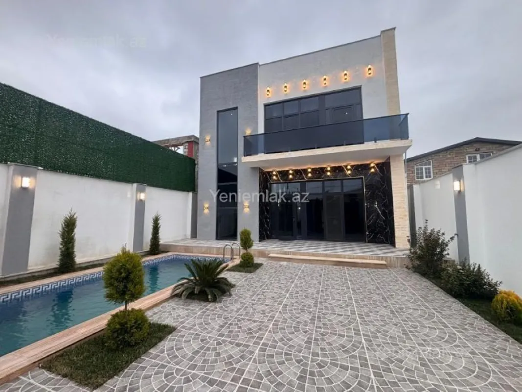 Satılır 4 otaqlı həyət evi 275 m²