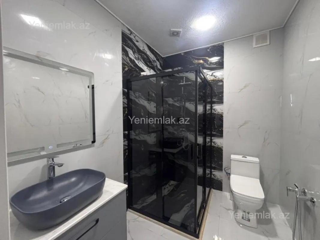 Satılır 4 otaqlı həyət evi 275 m²