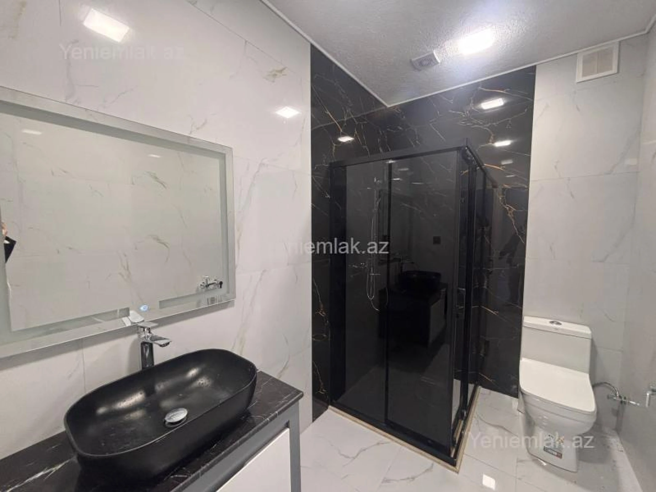 Satılır 4 otaqlı həyət evi 275 m²