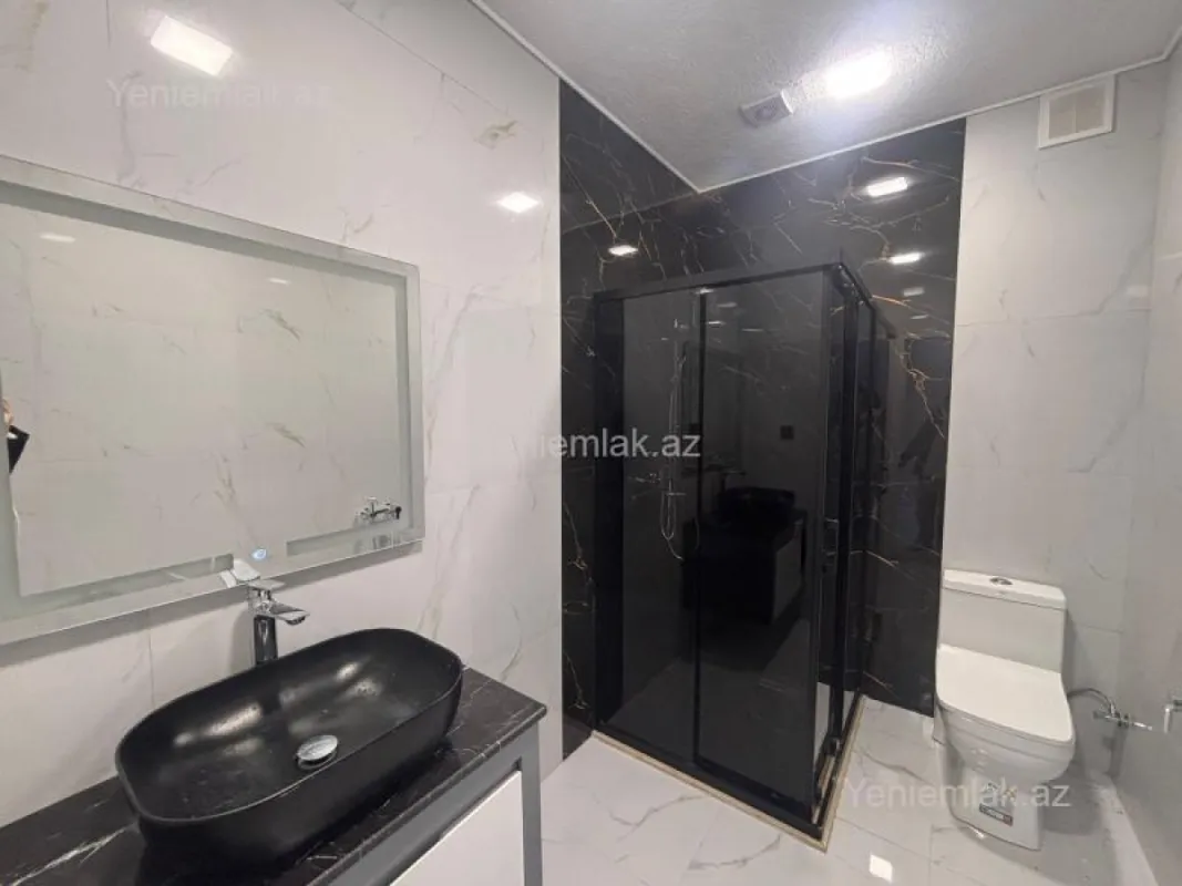 Satılır 4 otaqlı həyət evi 275 m²