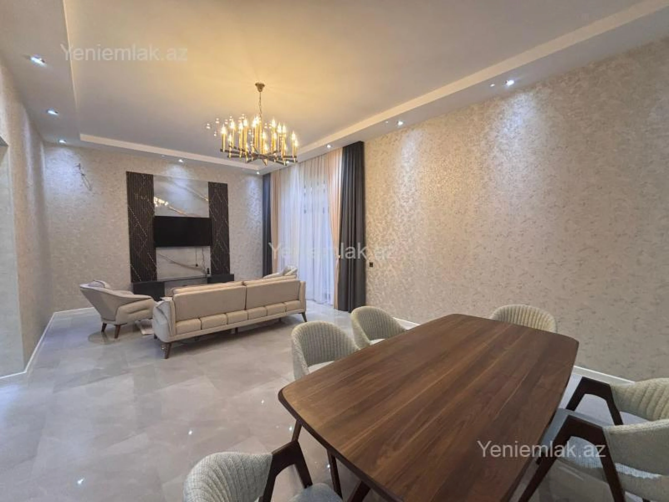 Satılır 4 otaqlı həyət evi 275 m²