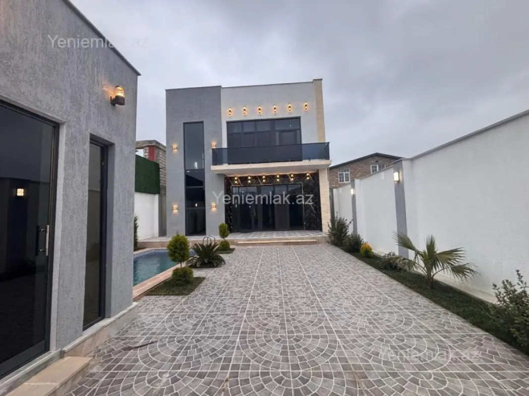 Satılır 4 otaqlı həyət evi 275 m²