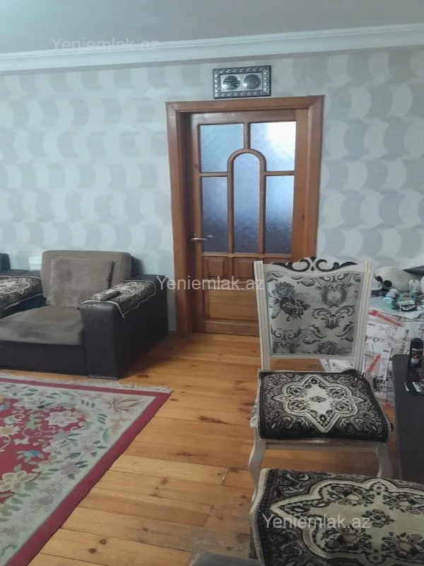 Satılır 2 otaqlı köhnə tikili 50 m²